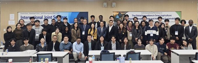 상국립대학교 스마트팜·우주농업연구소는 11월 6일부터 8일까지 ‘3개국 공동세미나 및 국제 스마트농업 워크숍’을 개최했다