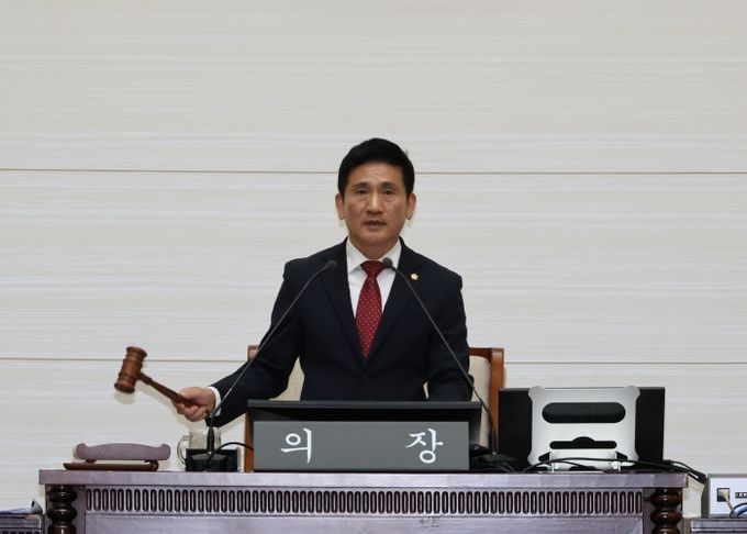 용산구의회 제302회 제2차 정례회 개회, 김성철 의장