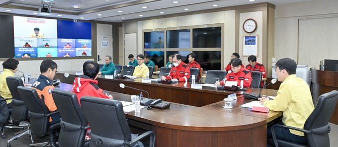 ‘산불 예방·대응 대책 부단체장 회의’