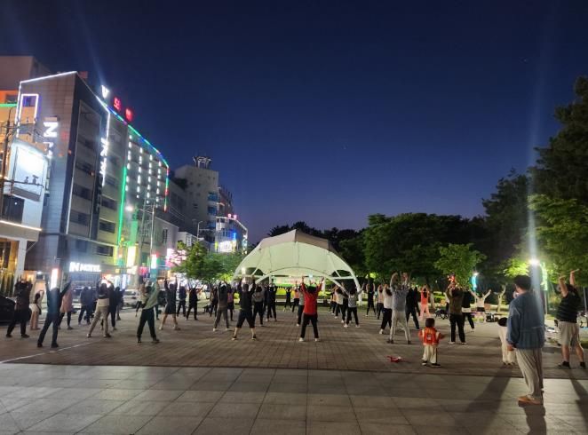 통영시, 주민과 함께 건강 UP! 해맞이달맞이 운동교실 성황리 마무리 1(죽림내죽도공원)