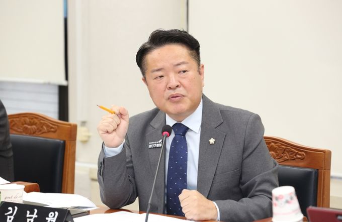 김남원 의원, 문화재단 대표 인사청문회 미실시, 행정체제 개편 관련 대책 미흡 지적