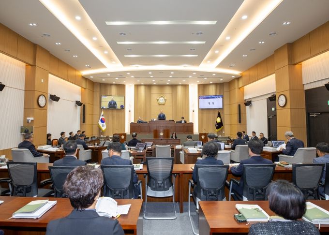 제348회 해남군의회 제2차 정례회 중 제2차 본회의 개의