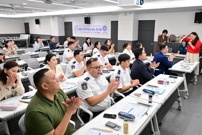몽골경찰청 관계자들 아동학대 예방·홍보 국제교류