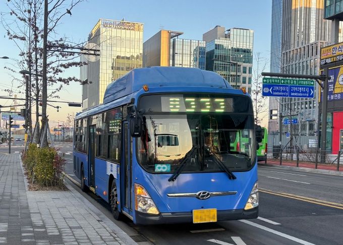 8일 운행을 개시한 8333번 버스