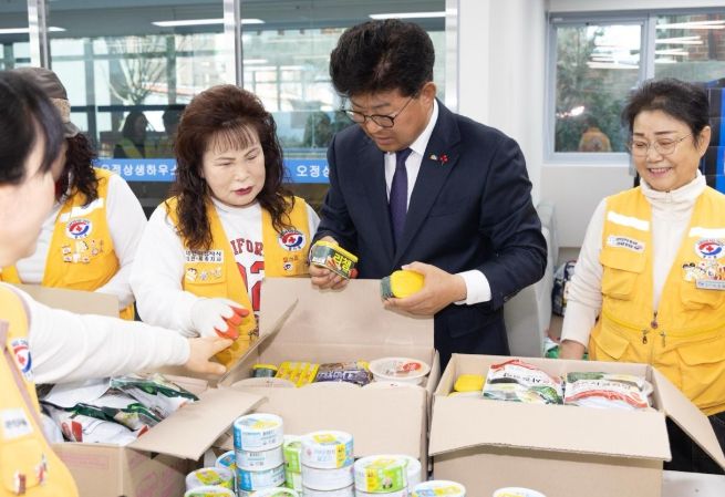 (사)대덕구자원봉사센터·KT·G대전공장, 온기나눔키트 200개 전달