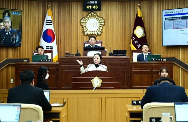 목포시의회 도시건설위원회 부위원장 박수경 의원, 무장애·문화행정·문화도시 논란 종합 질의