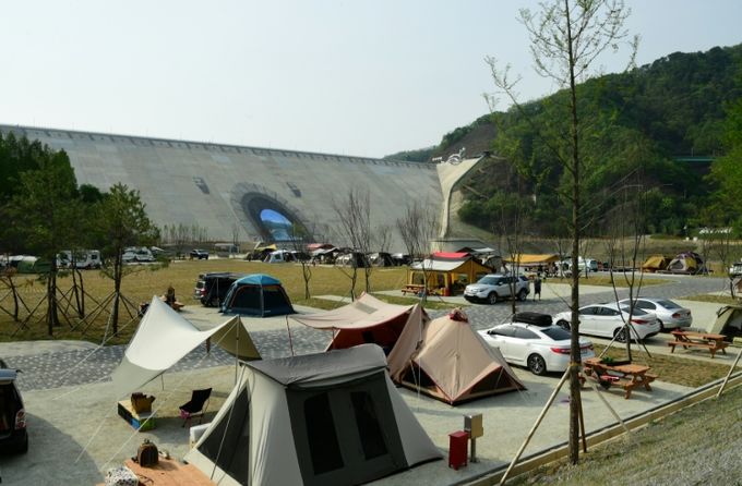 평화의 댐 전경 오토캠핑장