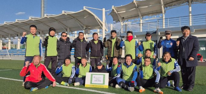 동해FC미르축구단, 지역 아동 예체능 지원 위해 후원금 300만 원 전달