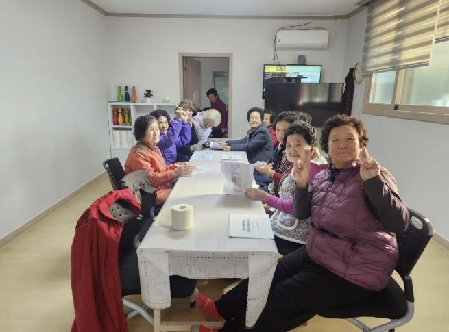 보은군 장안면 봉비리 경로당, 카페형 돌봄도서관으로 새출발