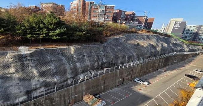 노후 급경사면 정비 후