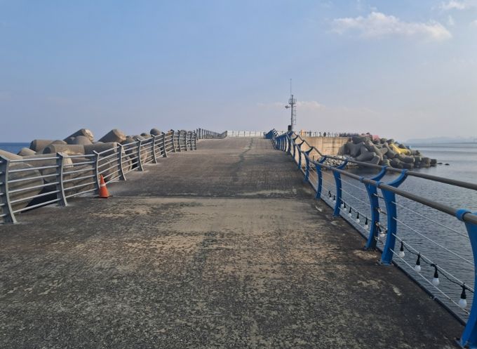 천곡항 방파제 추락사고 예방 위한 경관 안전휀스