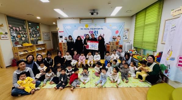 세종시 도담꿈어린이집, 도담동지사협에 원아 등이 모은 성금·기저귀 기부