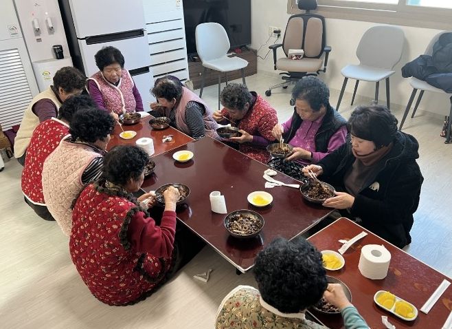 ”찾아가는 자장면 무료 봉사