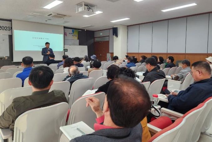 “탄소 줄이고 소득 높이고” 정읍시, 저탄소 농업 활동 지원사업 신청 접수(자료사진_저탄소농업 교육).