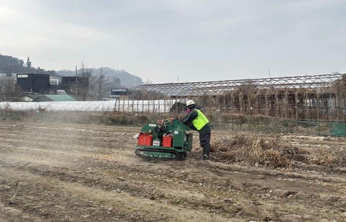 청주시, 영농부산물 파쇄지원 시동… 산불 예방 등 기대