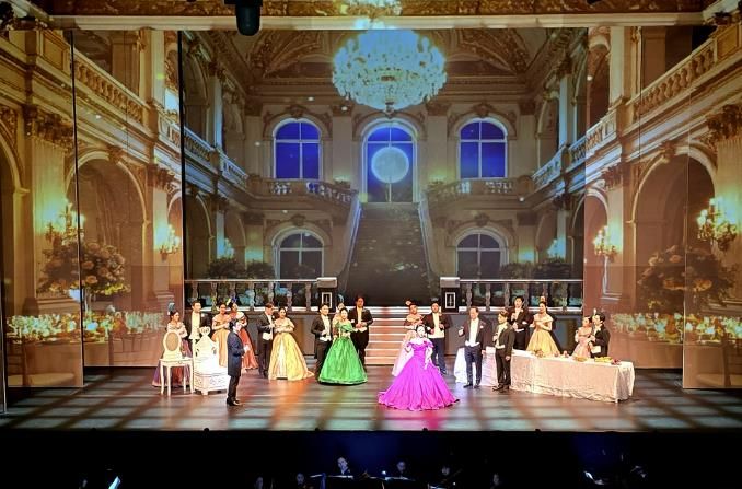 선정 공연 '라트라비아타' 사진