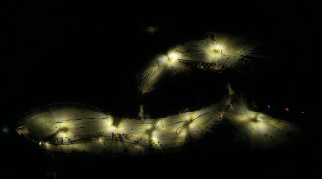 화천지역 파크골프장에 조명시설이 대폭 확대 설치된다. 사진은 야간 운영 중인 하남면 거례리 산천어 파크골프장 제1구장 전경