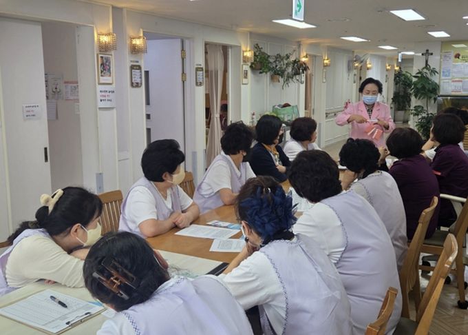 남동구, 요양원 입소자 대상 찾아가는 구강 건강관리 실시