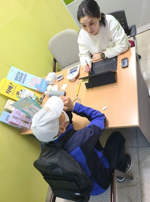 AI·IOT 기반 어르신 건강관리사업 신규대상자 모집