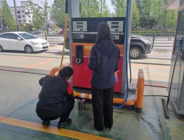 천안시가 유가상승으로 인한 불법행위를 예방하기 위해 주유소 합동점검을 추진하고 있다.