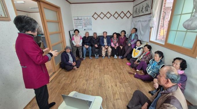 합천군, 상반기 찾아가는 어르신 소비자 교육 추진