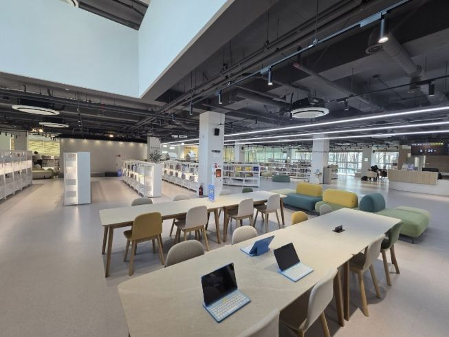 와동교육도서관 어린이자료실 사진.