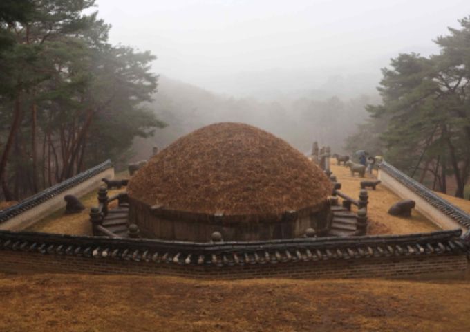 청완 예초 완료된 봉분