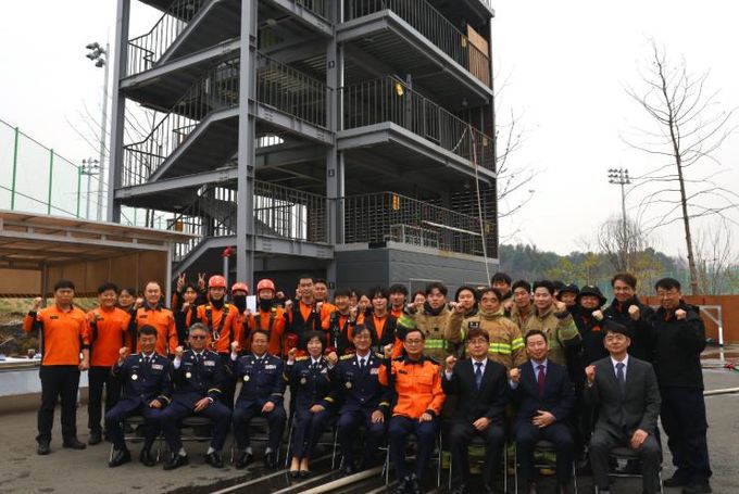 기술경연대회 시연회 각 분야별 실시 모습 및 단체사진