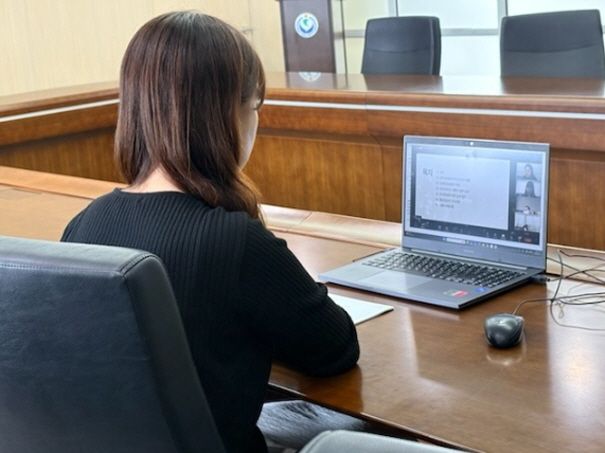 김포교육지원청, AI 플랫폼‘G-ONE(지원이)’활용해 교육공무직 급여 연수 실시