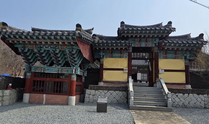 ‘왕과 사는 남자’엄흥도 충절 깃든 원강서원