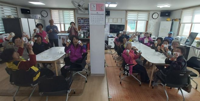 거제시치매안심센터, 치매안심마을-환자도 가족도 지역주민이 보듬어요