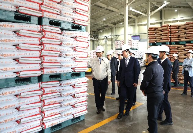 농협 사료공장 현장 방문